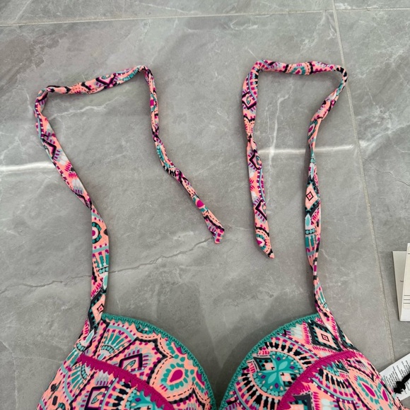 Women’s Shade & Shore Light Lift Push Up Halter Tassel Bikini Swimsuit Top 34DD - Picture 11 of 16